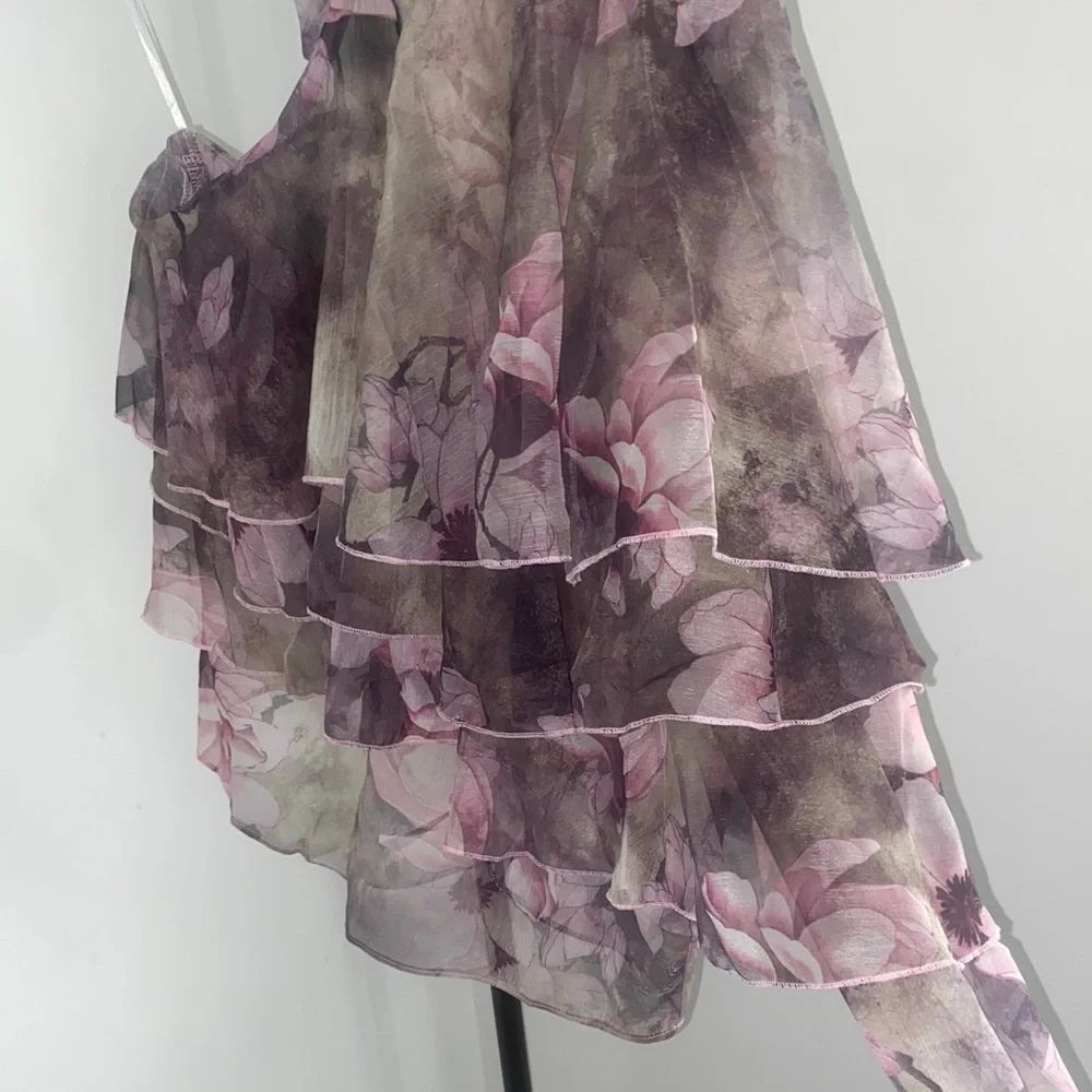 Floral Ruffle Halter Top - Picture 3 of 9